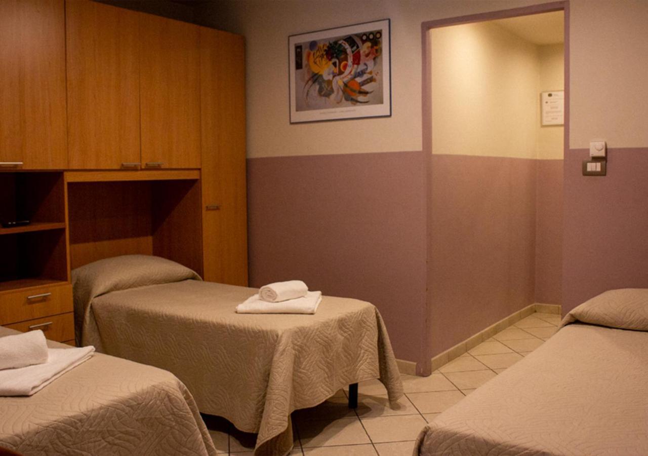 Trattoria Due Citroni Hotel Casalgrasso Екстериор снимка