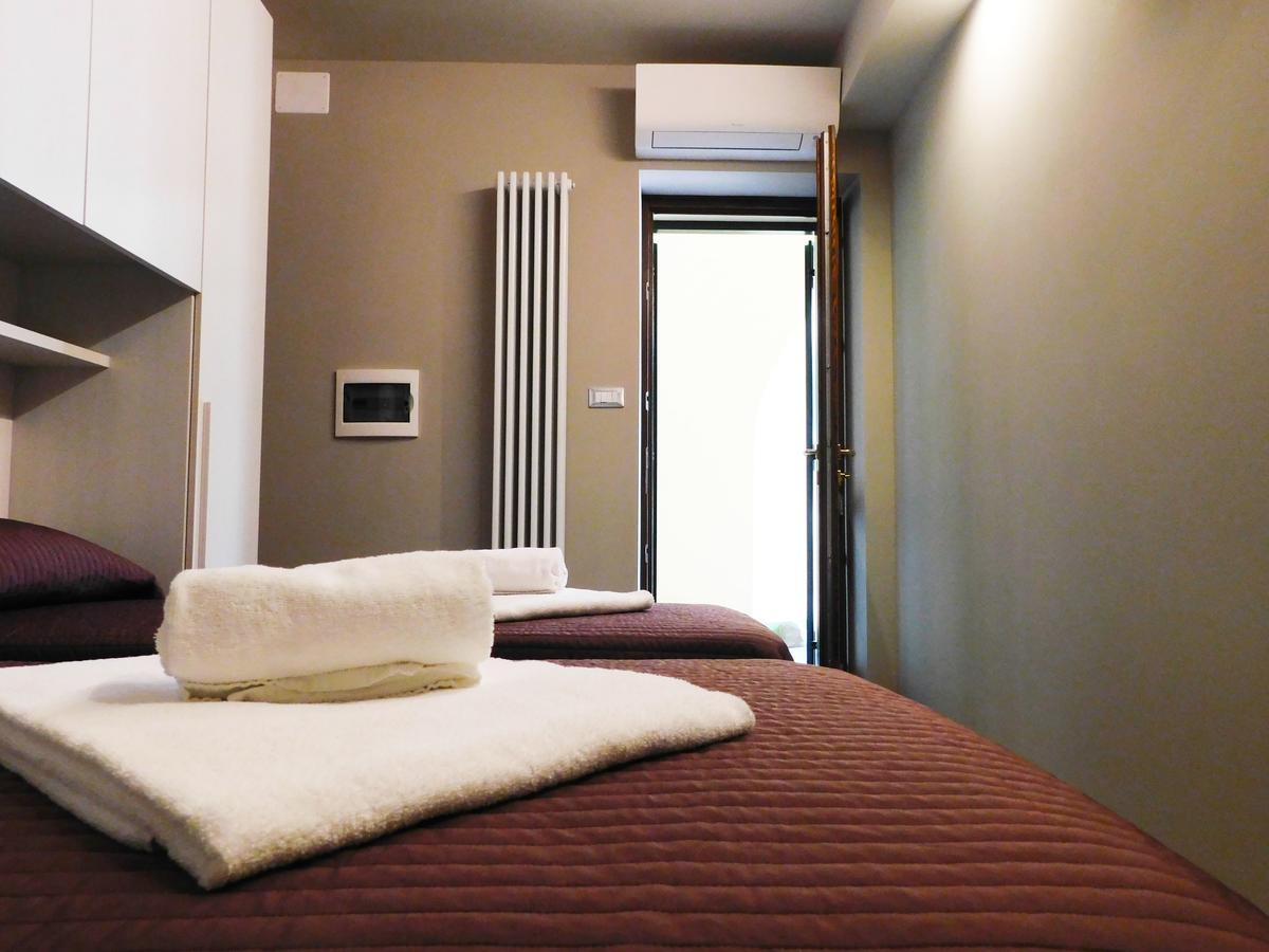 Trattoria Due Citroni Hotel Casalgrasso Екстериор снимка