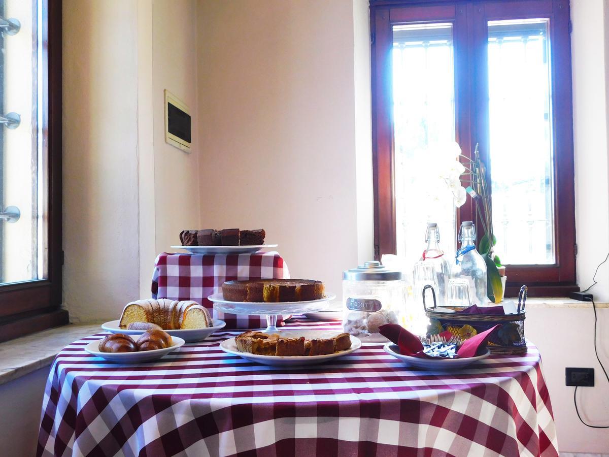 Trattoria Due Citroni Hotel Casalgrasso Екстериор снимка